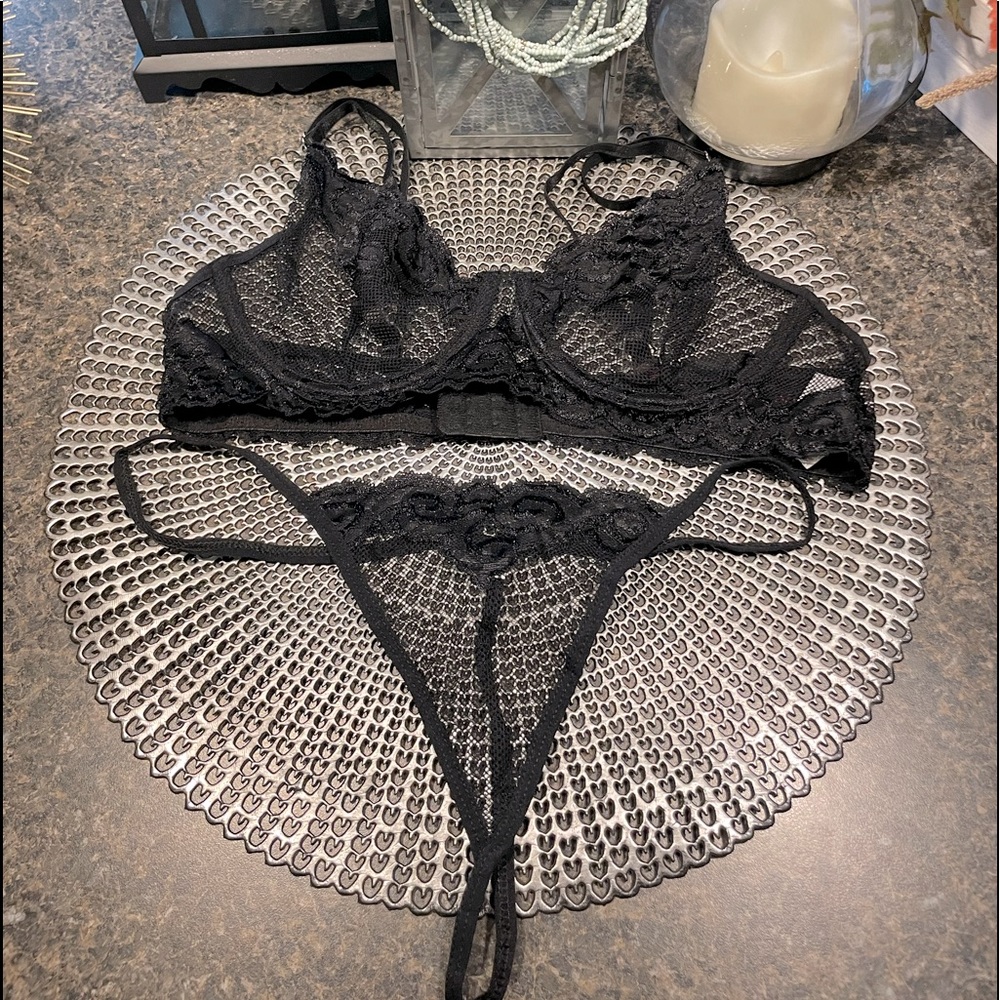 Women Garter 3 Piece Set…😜😜😜